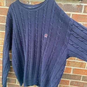 Oversized Tommy sweater!!